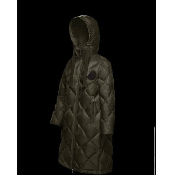 【入手困難 】MONCLER 偽物 ダウン DUROC ロゴ入 ロング丈 リボン付 3色 0931D20000C0459999